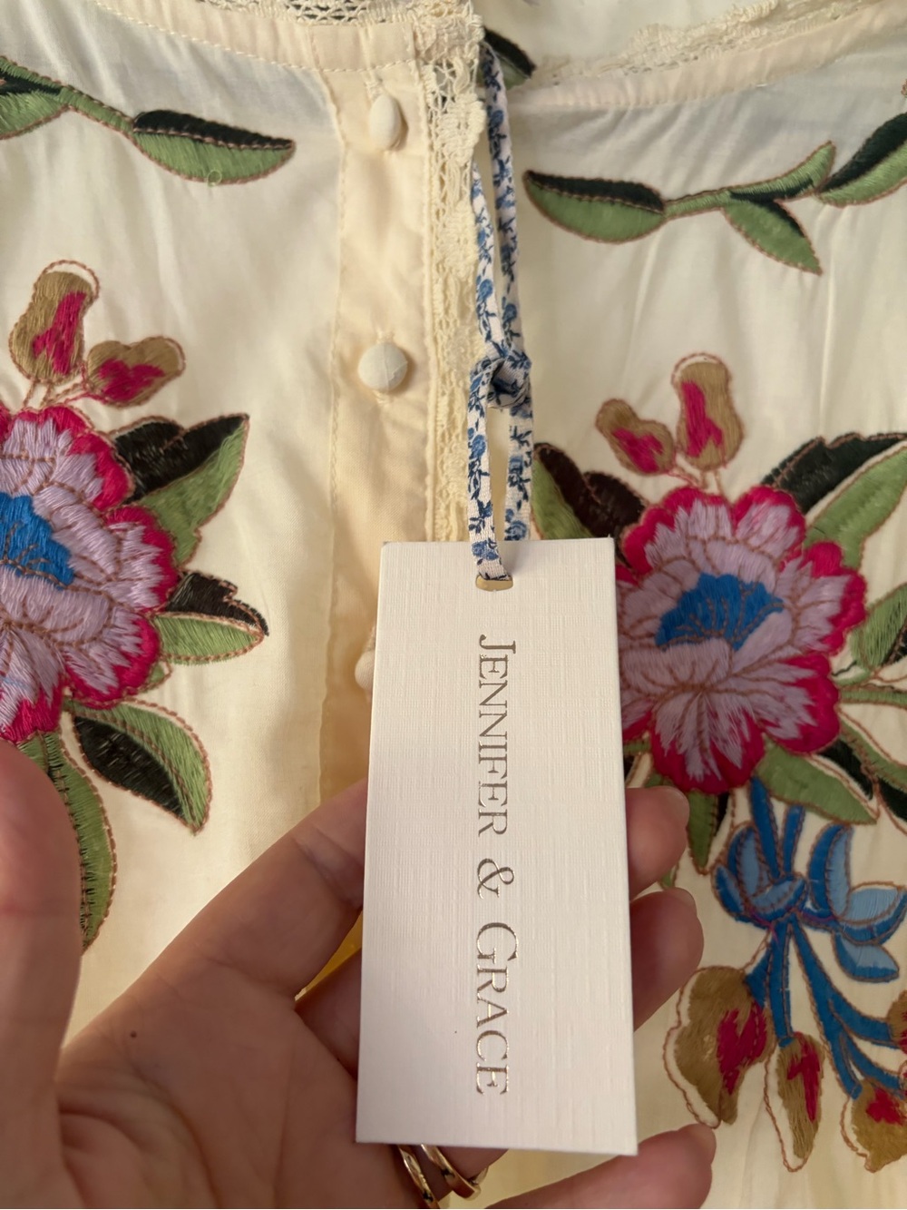 Embroidered Cream Peasant Blouse - Floral Detail - Picture 11 of 12
